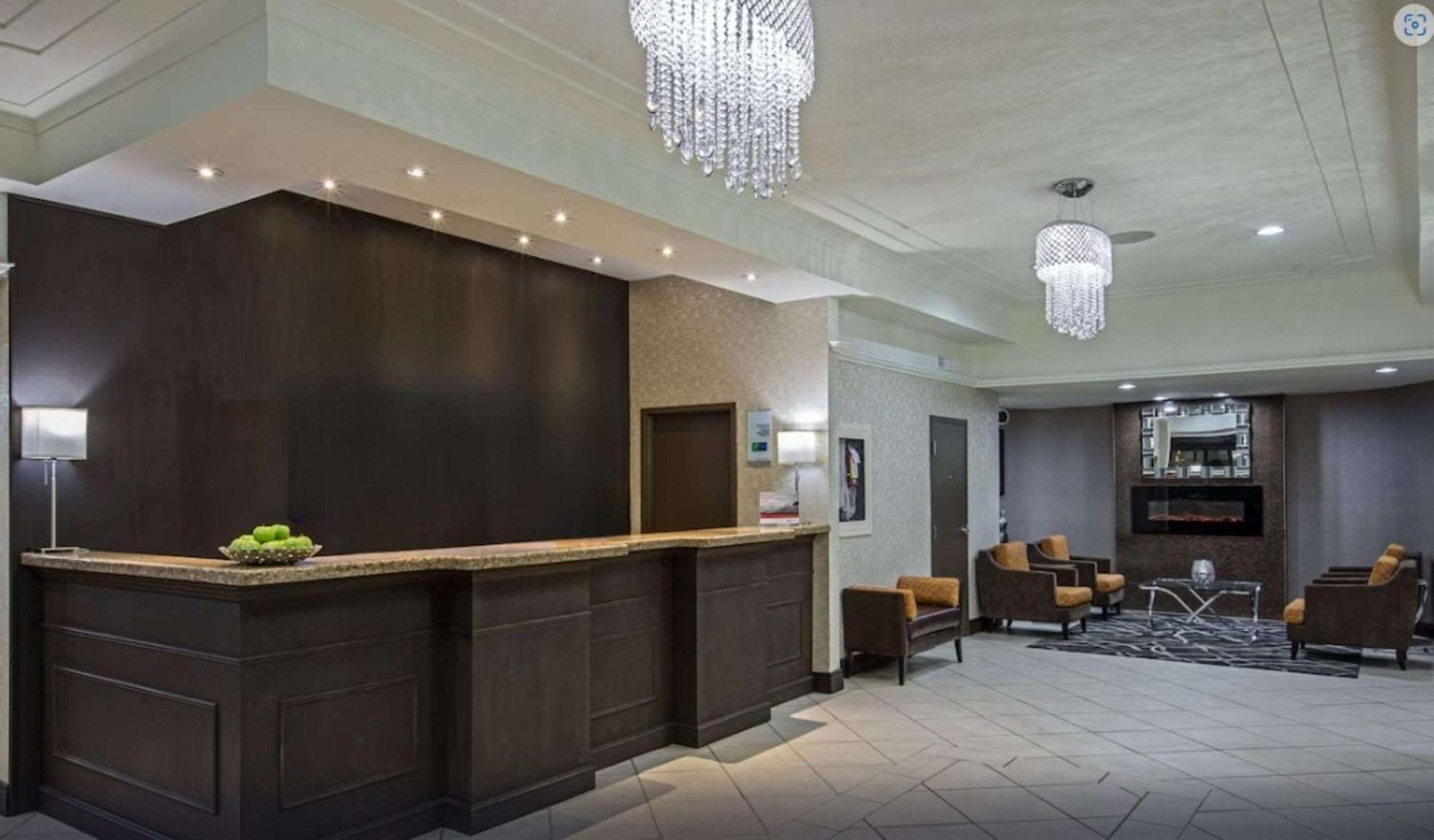 Quality Inn & Suites Regina Downtown Εξωτερικό φωτογραφία